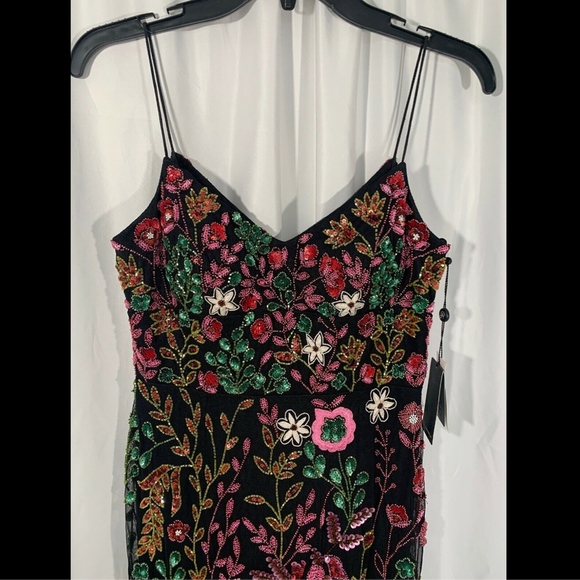 NWT $379 Adrianna Papell Spagetti Strap Floral‎ Beaded Gown in Black [SZ 4 ] - Picture 3 of 10